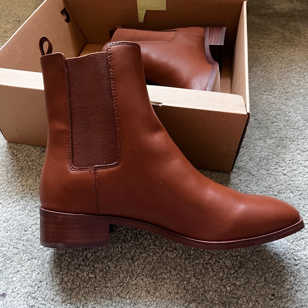 Women’s Jcrew Chelsea boot